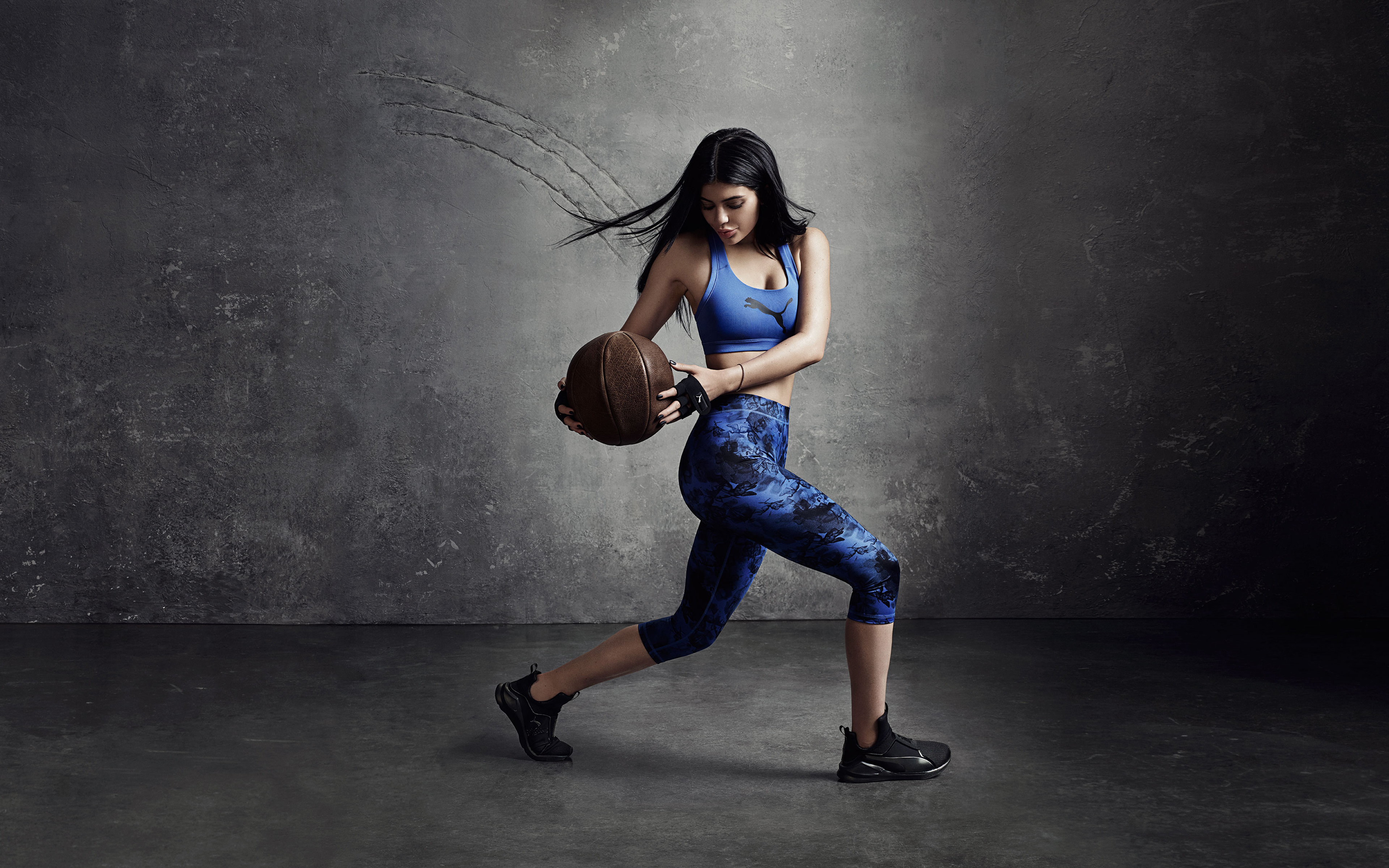 Kylie Jenner Puma Campaign 2018 4K2060417933